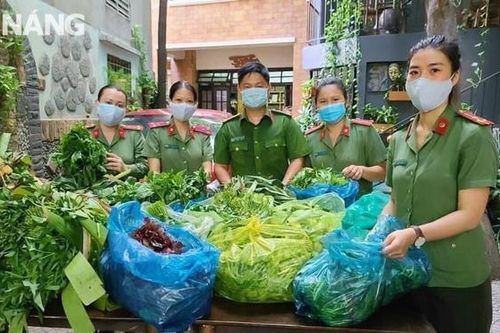 Danh sách các mặt hàng tại 30 điểm bán hàng lưu động của Công an thành phố