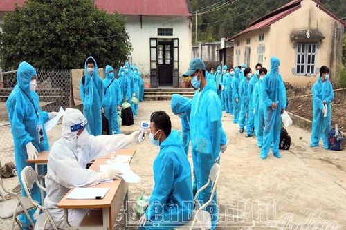Huyện Tủa Chùa: Đón 31 công dân đang thực hiện cách ly y tế tại huyện Tuần Giáo về địa phương