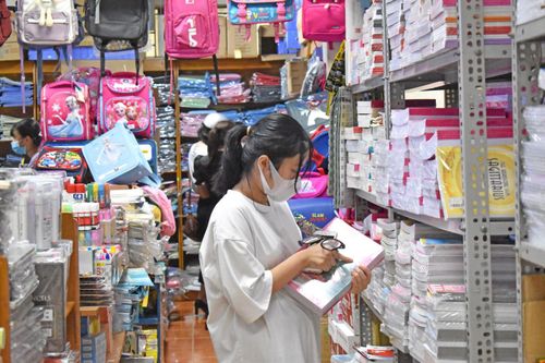 Đảm bảo đồ dùng học tập mùa tựu trường