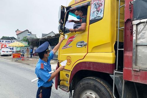 Tổng cục Đường bộ Việt Nam xin lỗi sau vụ việc 'cò mồi luồng xanh'