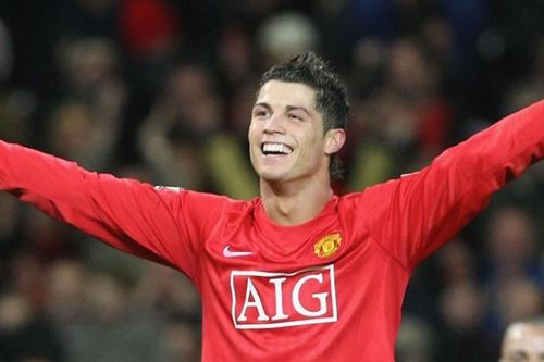 Khi nào Ronaldo đá trận ra mắt MU?