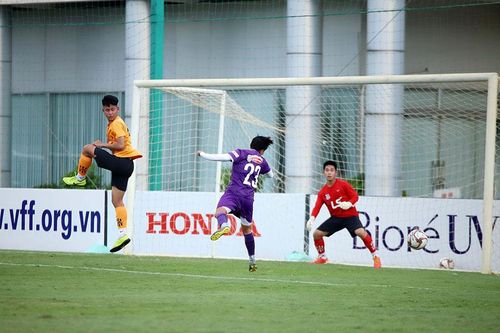 HLV Mai Đức Chung: 'Các cầu thủ trẻ cần thời gian để hoàn thiện'