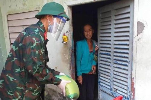 TP Hồ Chí Minh: Clip người dân không được nhận thực phẩm tại quận 8 là sai sự thật