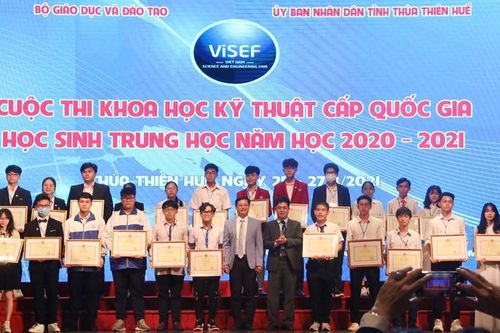 'Con cái chúng ta giỏi thật!'