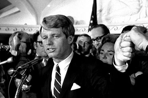 Hai con trai Thượng nghị sĩ Kennedy tha thứ cho kẻ sát hại cha
