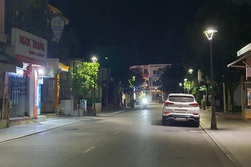 Nhiều người mắc COVID-19 khi vừa hết cách ly tập trung, Huế phong tỏa nhiều nơi