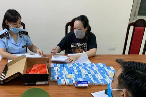 Hà Nội: Tạm giữ hơn 50 hộp thuốc kháng virus không có giấy tờ hợp lệ