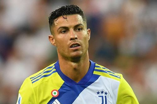Chị gái Ronaldo mỉa mai Juventus