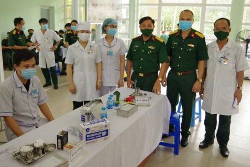 BÌNH DƯƠNG: Hơn 50% F0 xuất viện; triển khai 60 Tổ quân y; ưu tiên vaccine cho người dân 'vùng đỏ'