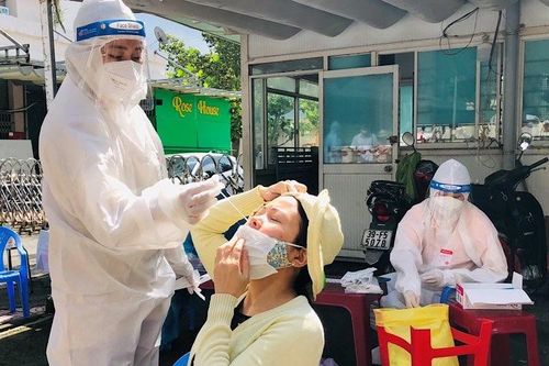 Đồng Nai: Hơn 2.500 mẫu test nhanh dương tính