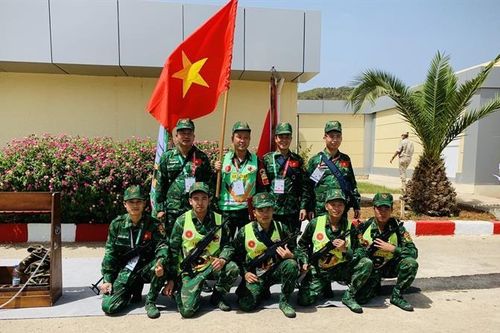 Đội tuyển chó nghiệp vụ QĐND Việt Nam giành Huy chương Bạc đồng đội bài thi Tay súng thiện xạ