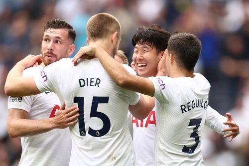 Son Heung-min lập công, Tottenham lần đầu chiếm ngôi số 1 Ngoại hạng Anh