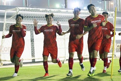 Vừa đến Saudi Arabia tuyển Việt Nam đã 'nếm mùi' thử thách