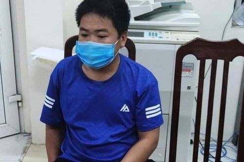 Bị kiểm tra giấy đi đường, thanh niên ở Hà Nội dùng dao đâm công an