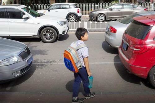 Trung Quốc siết chặt dạy thêm, học thêm khiến phụ huynh như 'ngồi trên lửa'