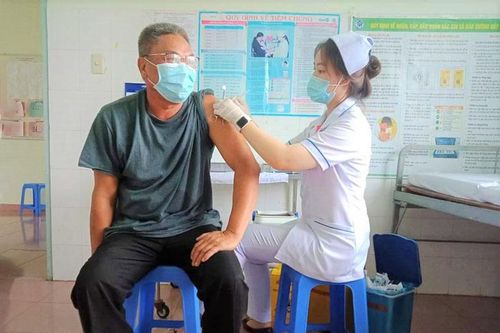 Bảo Lộc: Tiêm 992 liều vắc xin phòng Covid-19 mũi 2 cho các đối tượng ưu tiên