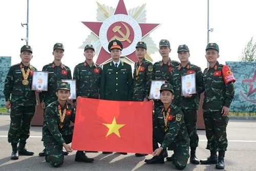 Lần đầu tham dự, Đội tuyển Việt Nam đứng thứ ba cuộc thi Kinh tuyến