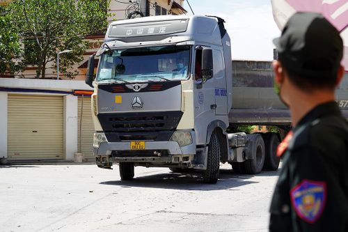 Hà Nội kiểm soát chặt luồng xanh, nhiều xe phải quay đầu