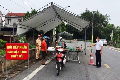 Mỗi xã một điểm giao/nhận hàng hóa – mô hình hiệu quả ở 'vùng xanh' Phúc Thọ