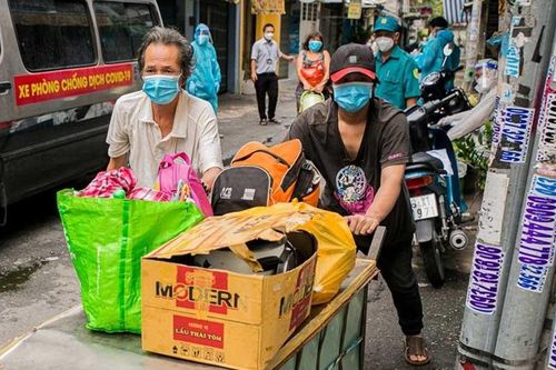 Thành phố Hồ Chí Minh: Đưa người dân từ nơi ở chật hẹp đến nơi an toàn phòng dịch Covid-19