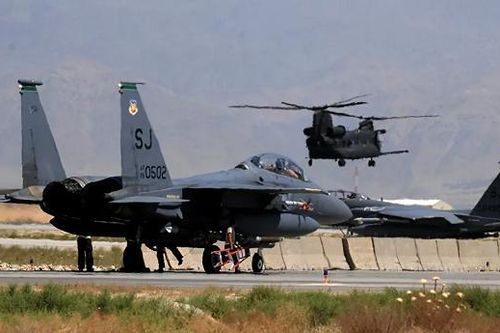 Nga hy vọng vũ khí Mỹ bỏ lại Afghanistan không được dùng trong một cuộc nội chiến