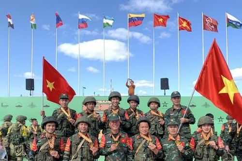 Army Games 2021: Tuyển Công binh Việt Nam giành Huy chương Đồng trong 'Lộ trình an toàn'