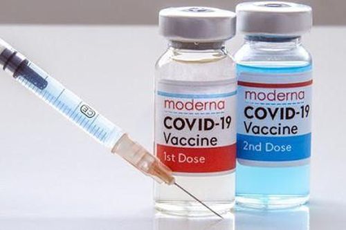 Việt Nam nhận thêm 250.800 liều vắc xin AstraZeneca và Moderna
