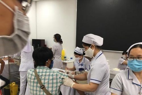 Đồng Nai triển khai tiêm vắc xin Vero Cell cho người dân vùng dịch nguy hiểm và công nhân