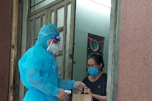 Túi thuốc F0 tại nhà ở TPHCM đang thiếu nhóm kháng virus