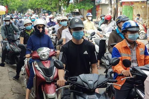 Huyện Thanh Trì yêu cầu người đi đường có lịch trực, lịch làm việc