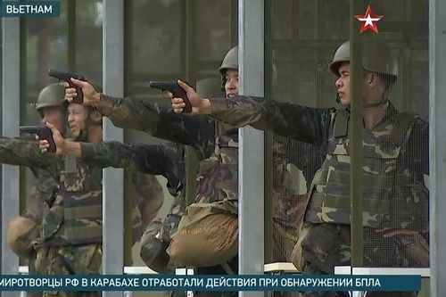 Đội Việt Nam miệt mài chuẩn bị thi 'Vùng tai nạn' ở Army Games