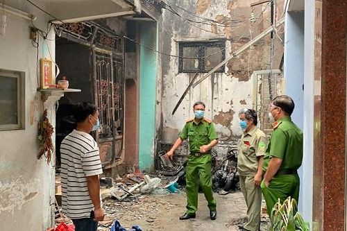 Nổ lớn, lửa thiêu rụi nhà và tài sản, một phụ nữ tử vong