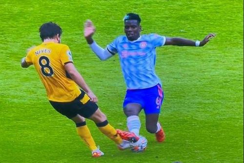 Cựu danh thủ Roy Keane cho rằng Wolves đã thua oan trước M.U