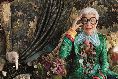 Iris Apfel - huyền thoại thời trang truyền cảm hứng ở tuổi 100