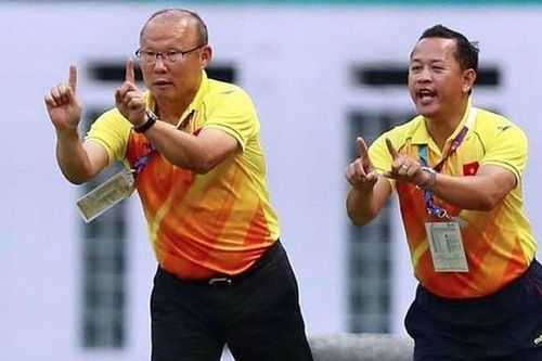 Ông Park sẽ dùng các tiền vệ trung tâm nào?