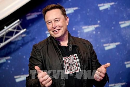 CEO Tesla phản bác những tuyên bố của mình về hệ thống 'Tự lái hoàn toàn'