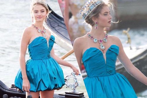 Con gái siêu mẫu nội y Heidi Klum 'trổ mã' lấn át cả mẹ tại show thời trang