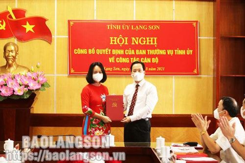 Công bố Quyết định của Ban Thường vụ Tỉnh ủy về công tác cán bộTin khácCuộc thi 'Đại sứ Văn hóa đọc' năm 2021: Lan tỏa phong trào đọc sách đến cộng đồngCách mạng Tháng Tám thành công - đánh dấu thắng lợi đầu tiên cho con đường Hồ Chí Minh lựa chọn