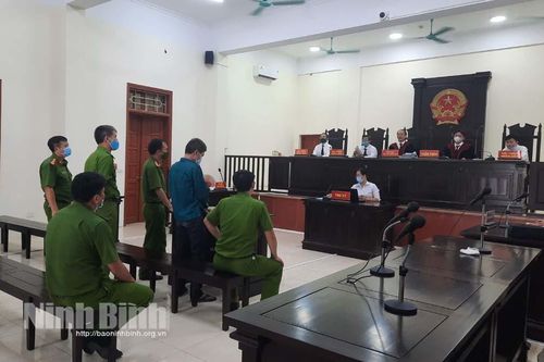 Án chung thân cho kẻ 'tàng trữ trái phép chất ma túy'