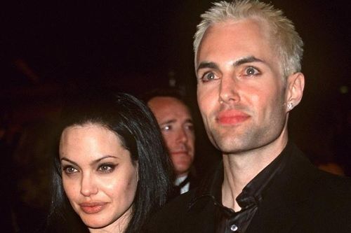 Cảnh nghèo khó của anh trai Angelina Jolie, Cheryl