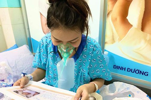 Bệnh viện ở TP.HCM in ảnh con sơ sinh tặng sản phụ F0