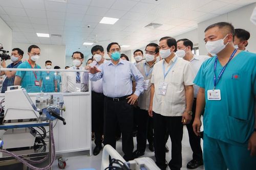 Khánh thành bệnh viện chuyên điều trị bệnh nhân Covid-19 nặng ở Hà Nội