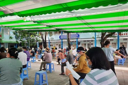 TP Hồ Chí Minh: Cần hơn 8 triệu liều vaccine ngừa Covid-19