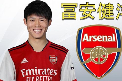 Arsenal mua đồng đội cũ của Công Phượng để vá hàng phòng ngự