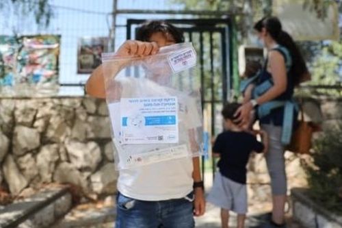 Dịch Covid-19: Israel lập kỷ lục mới về số ca nhiễm trong ngày; cụ bà Ấn Độ 121 tuổi thành tấm gương chống dịch
