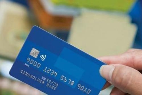 Hiệp hội Ngân hàng đề nghị Visa và Mastercard giảm phí