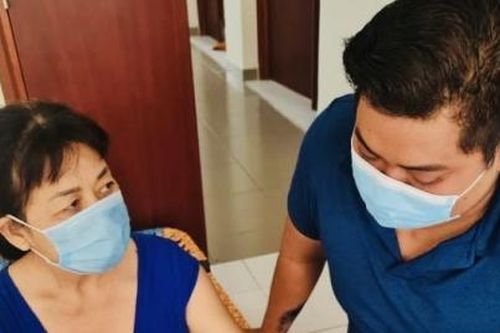 'Hội cựu F0' xung phong làm tình nguyện viên hỗ trợ bệnh nhân nhiễm Covid-19 tại TP. HCM
