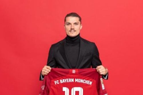 Ngày cuối kỳ chuyển nhượng mùa Hè 2021: Man Utd bán tiền vệ giá 28 triệu euro