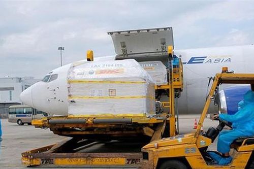 Donacoop 'nổ' nhập 15 triệu liều vắc-xin: Nằm ngoài danh sách làm sao nhập được?