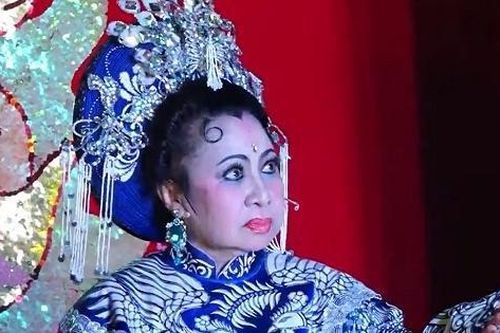 Nghệ sỹ Bạch Mai đã yên nghỉ bên 2 em Kim Phượng và nhạc sĩ Thanh Châu